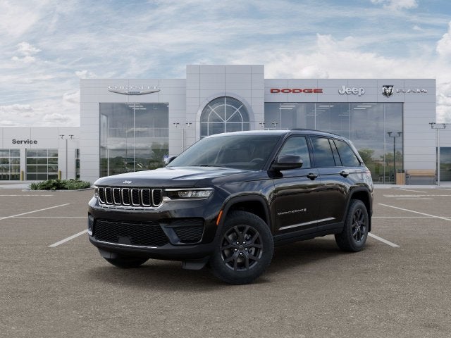 2027 Jeep Grand Cherokee Base