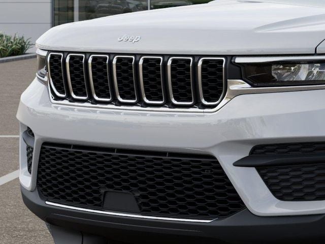 2026 Jeep Grand Cherokee GRAND CHEROKEE LAREDO X 4X4