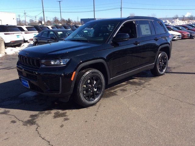 2026 Jeep Grand Cherokee GRAND CHEROKEE LAREDO ALTITUDE 4X4