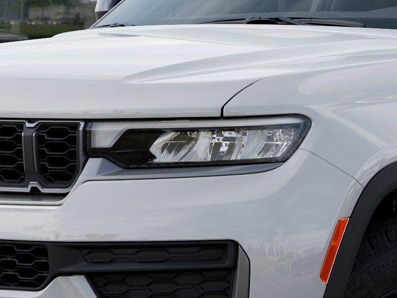 2026 Jeep Grand Cherokee Base