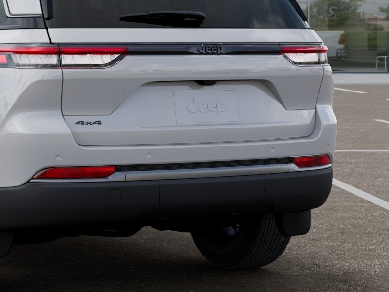 2026 Jeep Grand Cherokee Base