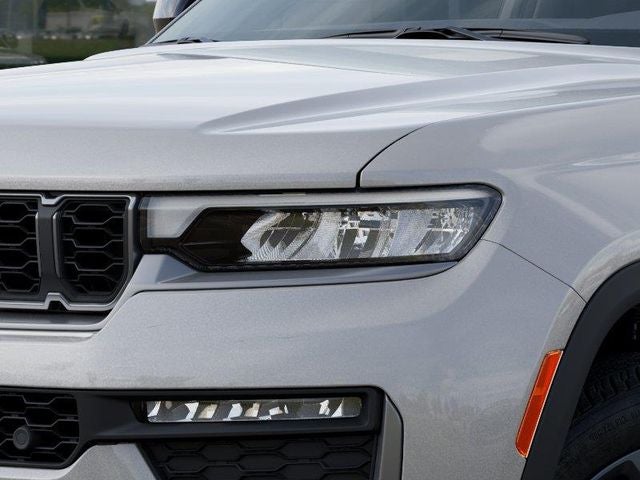 2026 Jeep Grand Cherokee Base