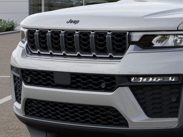 2026 Jeep Grand Cherokee Base