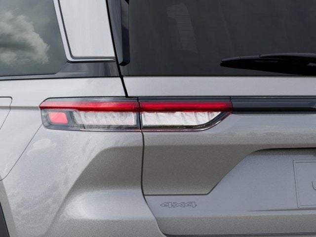 2026 Jeep Grand Cherokee Base