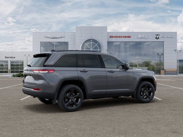 2027 Jeep Grand Cherokee Base
