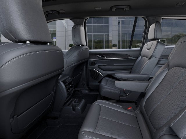 2027 Jeep Grand Cherokee GRAND CHEROKEE L LIMITED RESERVE 4X4
