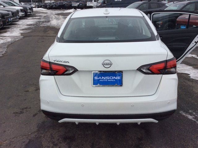 2025 Nissan Versa 1.6 SV