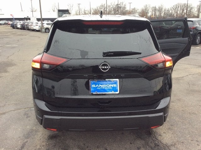 2026 Nissan Rogue Dark Armor