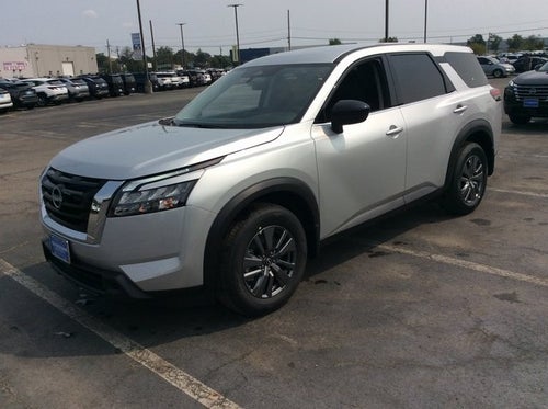 2025 Nissan Pathfinder S