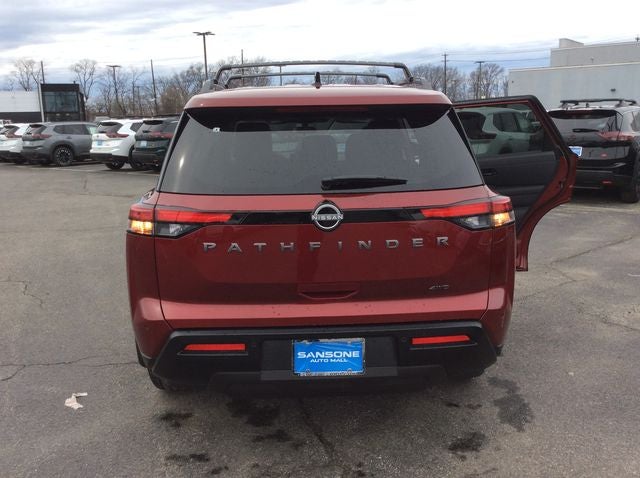 2026 Nissan Pathfinder SV