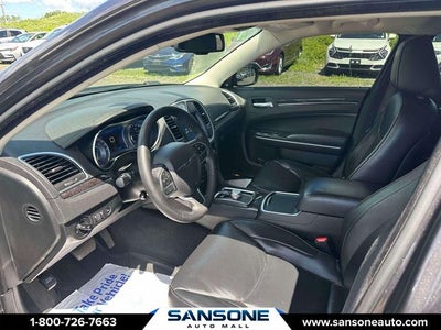 2022 Chrysler 300 Touring