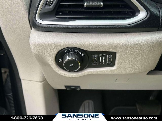 2020 Chrysler Pacifica Touring L