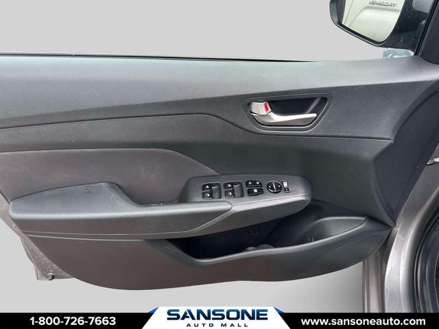 2022 Hyundai Accent SE