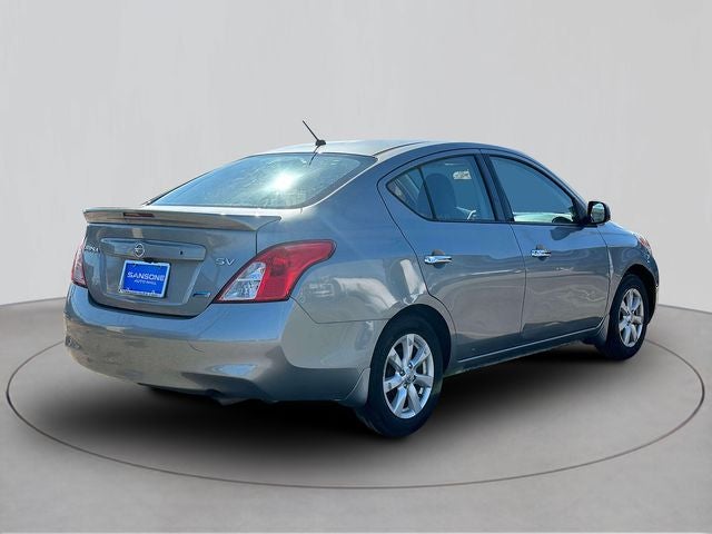 2014 Nissan Versa 1.6 SV