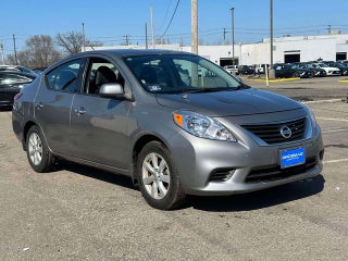 2014 Nissan Versa 1.6 SV