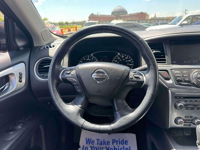 2019 Nissan Pathfinder SL