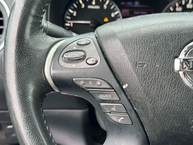 2017 Nissan Pathfinder SL