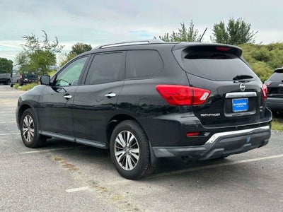 2017 Nissan Pathfinder SL