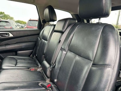 2017 Nissan Pathfinder SL