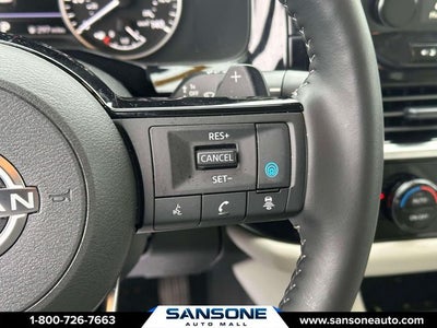 2025 Nissan Pathfinder SL