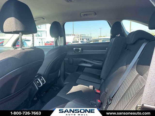 2025 Kia Sorento LX