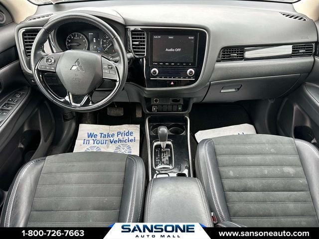 2020 Mitsubishi Outlander SE