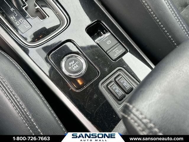 2020 Mitsubishi Outlander SE