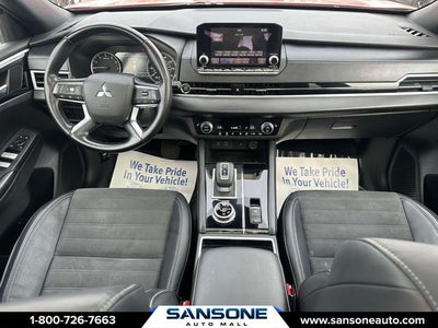 2022 Mitsubishi Outlander Black Edition