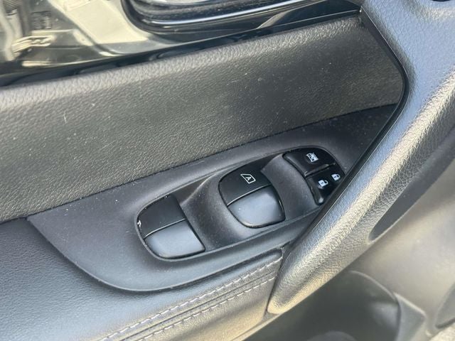 2021 Nissan Rogue Sport SV