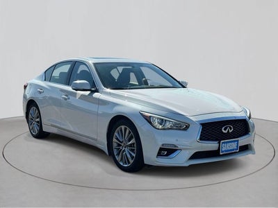2023 INFINITI Q50 LUXE