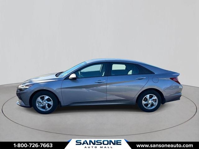 2023 Hyundai Elantra SE