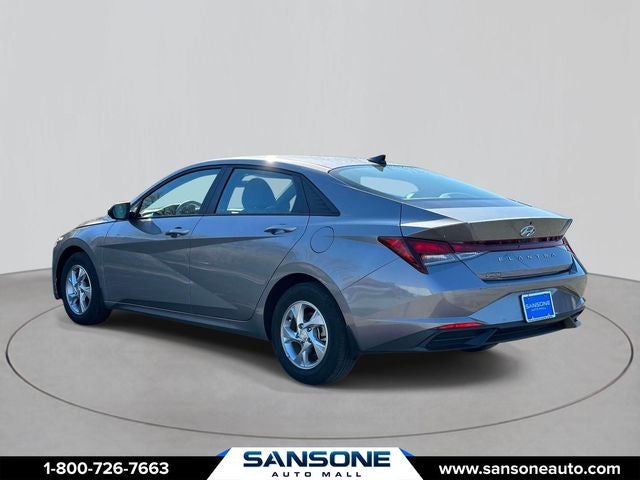 2023 Hyundai Elantra SE