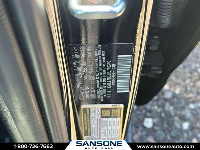 2024 Hyundai Elantra SE