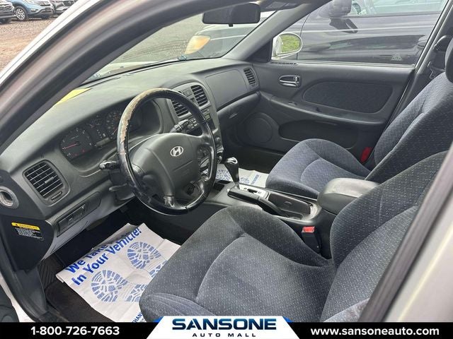 2004 Hyundai Sonata Base