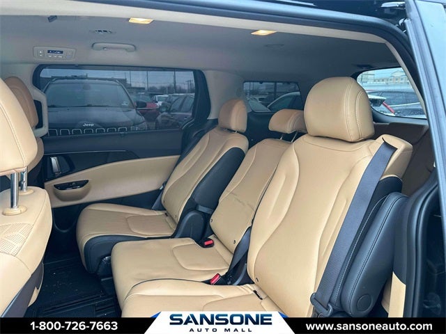 2024 Kia Carnival EX