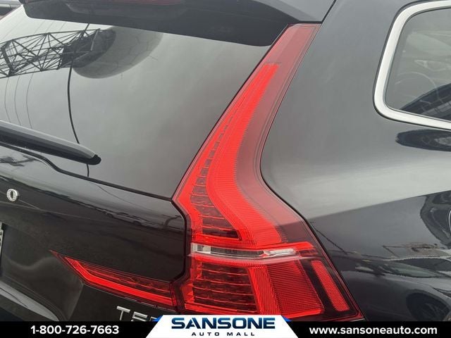2021 Volvo XC60 T5 Momentum