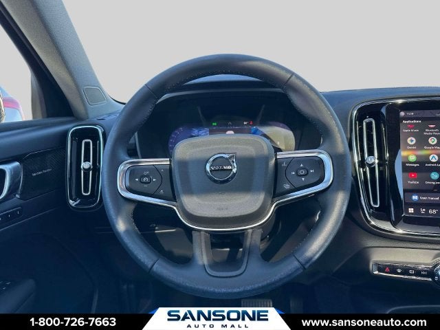 2024 Volvo XC40 B5 Plus Dark Theme